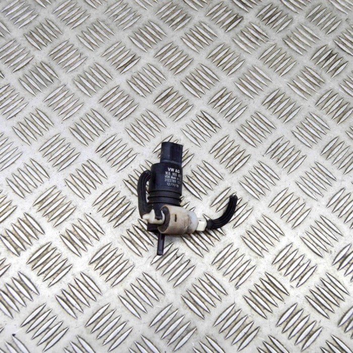 Motor rezervor lichid de parbriz VW PASSAT Variant B7 365 2011 OEM: 1K6955651 17246953