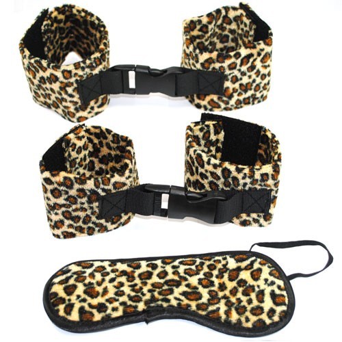 Set accesorii fetish Leopard