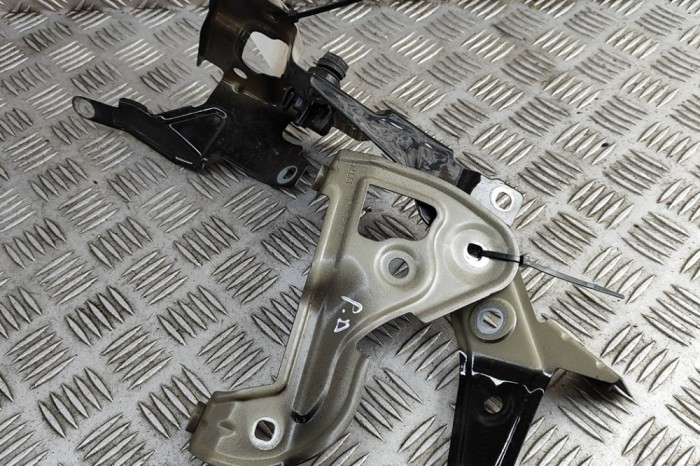 Suport aripa dreapta față BMW 3 G20, G28 2022 OEM: 7419402,7419404,7419406 31201111