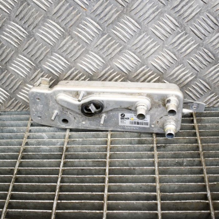 Răcitor de ulei BMW 7 F01, F02 2014 OEM: 7638679,Y3551004 | 10030479