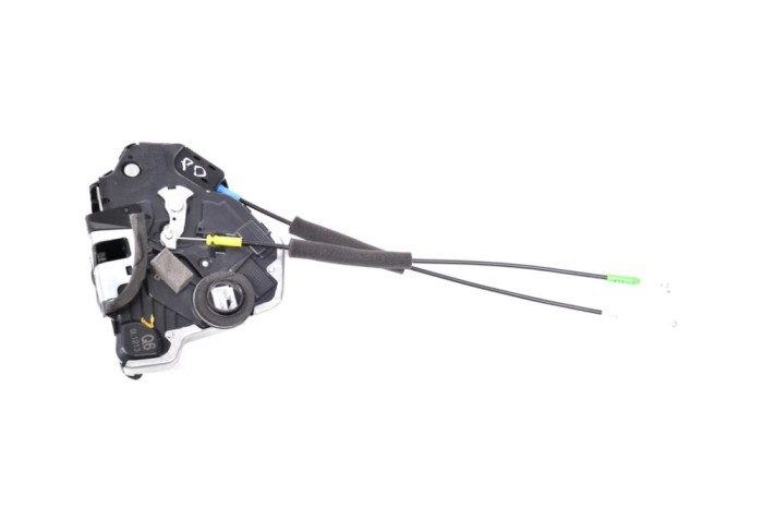 &Icirc;ncuietoare ușă dreapta față TOYOTA COROLLA Hatchback _E21_ 2021 OEM: 0L1213 13677869