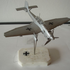 MACHETA / MODEL / DECOR AVION WW2 JU 87 STUKA Sc. 1:72 PE SUPORT ALABASTRU