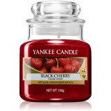 Yankee Candle Black Cherry lum&acirc;nare parfumată 104 g