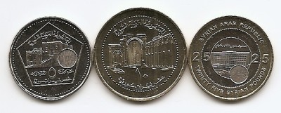Siria Set 3 - 5, 10, 25 Pounds 2003 - (with hologram) KM-129,130,131 UNC !!! foto