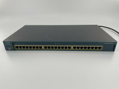 Switch Cisco Systems WS-C2950-24 Layer 24-Port 10/100 Catalyst 2950 Series foto