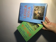 Set carti de astrologie foto