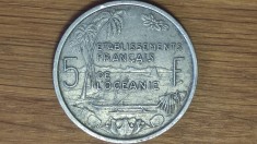 Oceania franceza - moneda coloniala deosebit de rara - 5 franci / francs 1952 ⌀31mm aluminiu - an unic de batere