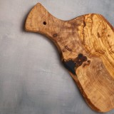 Tocător cu maner din lemn de maslin cu rasina 40 x 20 cm