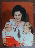 QW28 - Artisti romani 33 - Irinuca, Ciprian si Irina Loghin
