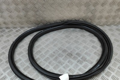 Garnitura ușă st&amp;acirc;nga spate PEUGEOT 5008 III KA, KB, KC 2024 OEM: 9841055380 | 30716887 foto