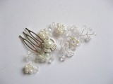 Ac de păr / Pieptene mireasă, accesoriu decorativ nuntă, perle, cristale, handmade, alb