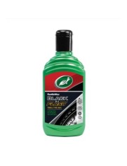 Solutie restaurat elemente plastic exterior si anvelope Turtle Wax Black in A Flash 300ml