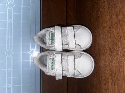Adidasi adidas foto