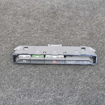 Panou de butoane VW PASSAT Variant B8 3G5 2016 OEM: 3G2853769A | 4117038 foto