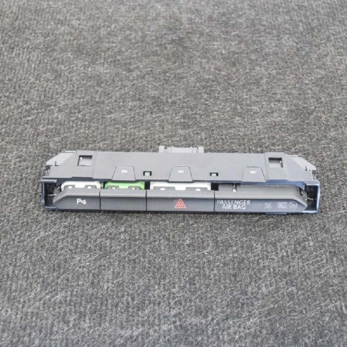 Panou de butoane VW PASSAT Variant B8 3G5 2016 OEM: 3G2853769A | 4117038