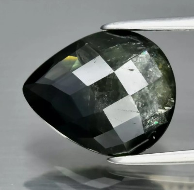 Safir tăiat tablă de șah 4.32 ct foto