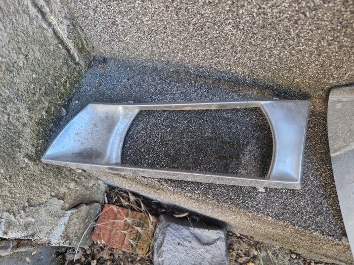 Ramă far st&acirc;nga Daewoo Cielo