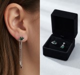 Cumpara ieftin Cercei din Argint 925 Emerald Cosmic Orbit , Design mistic E i eleganta asimetrica