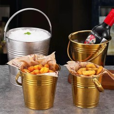 Galeata cu toarta, frapiera, finisaj argintiu, 17X16 cm