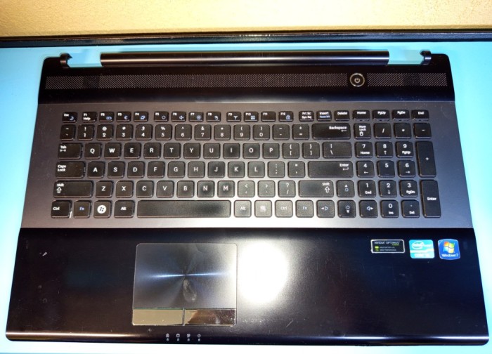 Palmrest + tastatura laptop Samsung RC730