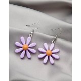 Cumpara ieftin Cercei floare Lila