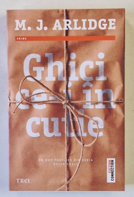 GHICI CE-I IN CUTIE de M.J. ARLIDGE, 2015 foto