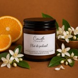 Flori de portocal lum&acirc;nare parfumată din ceară naturală de soia &icirc;n sticlă ambră