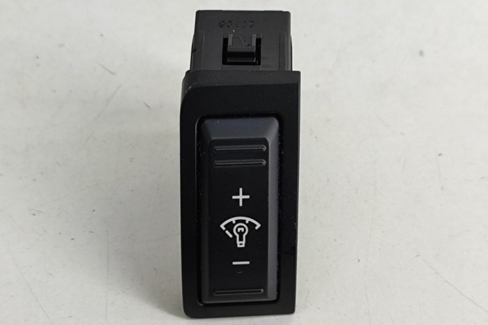 Buton de reglare intensitate luminoasă planșa de bord KIA SORENTO II XM 2012 OEM: 93220-2P900VA | 27967649