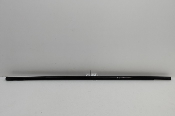 Chedar geam ușă st&acirc;nga spate LAND ROVER RANGE ROVER VELAR L560 2018 OEM: J8A2-25597-AD | 27525146