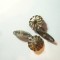 Pereche Butoni metal argintat filigramat ,1,5cm