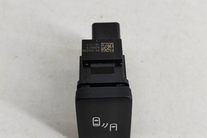Comutator MITSUBISHI OUTLANDER III GG_W, GF_W, ZJ 2017 OEM: 8610A228 27406271
