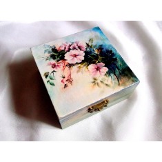 cutie lemn decorata cu flori 42678