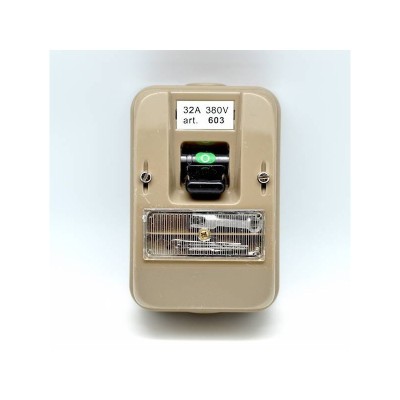 Intrerupator Trifazic 380V-32A foto