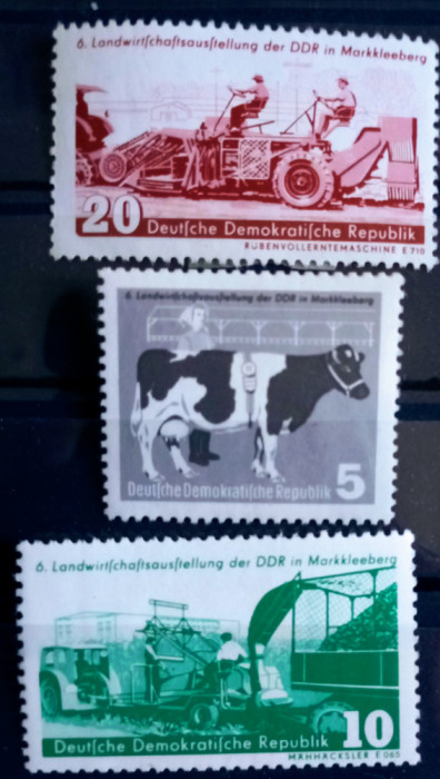 Germania DDR 1958 agricultura,vaca,combine agricole Nestampilata sarniera