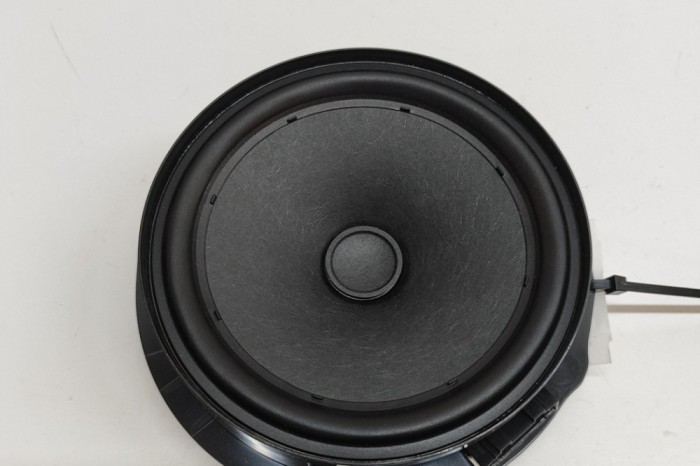 Difuzor ușă dreapta spate VW T-ROC A11 2023 OEM: 2GA035710 31253321