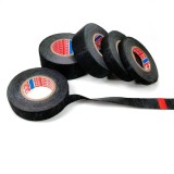 Bandă adezivă pe bază de material 15 m - 32 mm