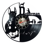 Ceas de perete decorativ realizat din disc de vinil, Model Caine Doberman Rasa Canina Protectie Animale, Negru, 30 cm