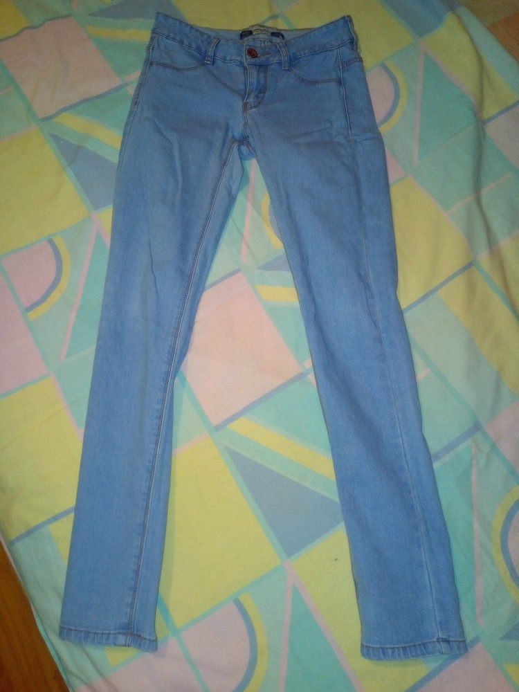 BLUGI ELASTICI DAMA , ALBASTRU DESCHIS, FIRMA ,,PULL & BEAR ", MARIMEA 32,  Normala | Okazii.ro