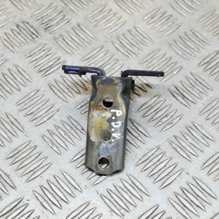 Balama ușă dreapta față MITSUBISHI PAJERO III V7_W, V6_W 2006 13813778