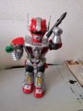 Robot de jucarie ROBOT LEADER II CU MISCARE SI LUMINI