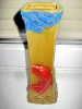 667-Vaza ceramica vintage tema marina cu delfin. Inaltime 22 cm, latime 7cm.