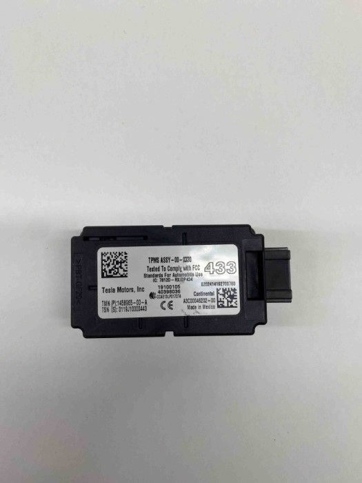 Modul de control presiune anvelope TESLA MODEL 3 2019 OEM: 1458965-00-A,A3C00046202 21672037