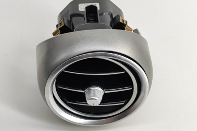 Gura de ventilație planșa de bord MERCEDES-BENZ C T-Model S205 2018 OEM: A2058303900 28841116 foto