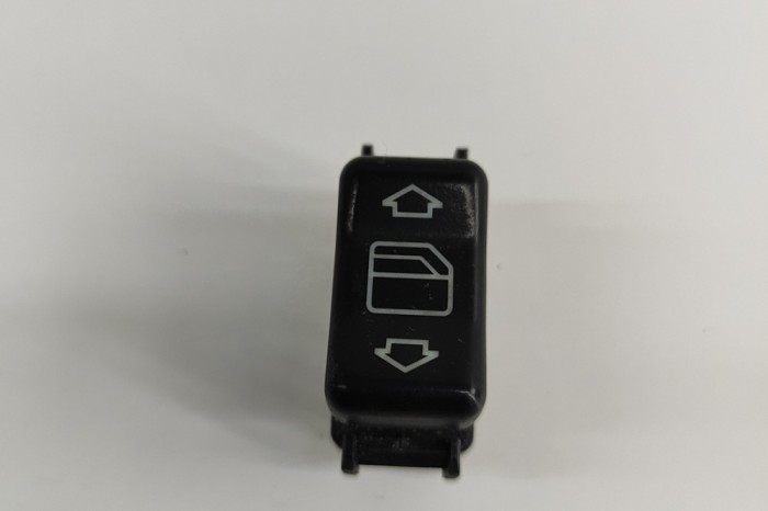 Buton geam ușă st&acirc;nga spate MERCEDES-BENZ S Coupe C140 1995 OEM: 1408210251,03809741 29846465
