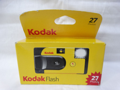 Kodak flash 27 aparat foto film cu o singura utilizare - sigilat expirat foto