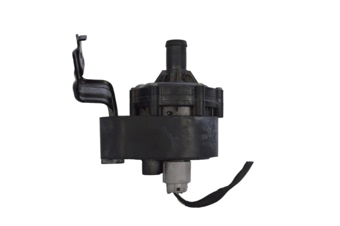 Pompa de apa auxiliara TESLA MODEL S 2016 OEM: 1057235-00-F 23115408