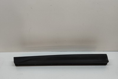 Bandou inferior ușă st&amp;acirc;nga față LEXUS UX _AA1_, _AH1_, _MA1_ 2022 OEM: 75072-76010 | 30272018 foto