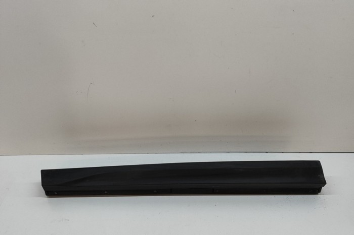 Bandou inferior ușă st&acirc;nga față LEXUS UX _AA1_, _AH1_, _MA1_ 2022 OEM: 75072-76010 | 30272018