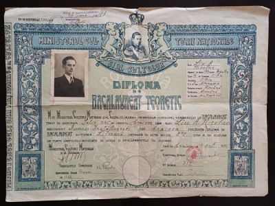 A3168N Diplomă de bacalaureat Nicolae Liu, editor, bibliotecar, paleograf, autor, dată la Craiova, Liceul Frații Buzești, 1945 foto