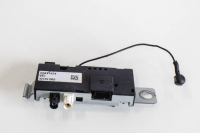 Amplificator de antena CHEVROLET VOLT 2012 OEM: 421251063,22831424 11084345 foto